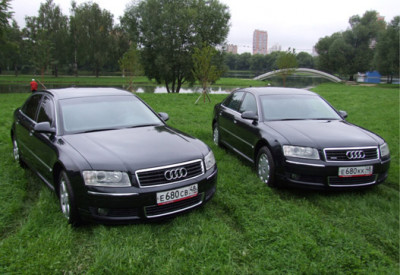Audi A8 Черный